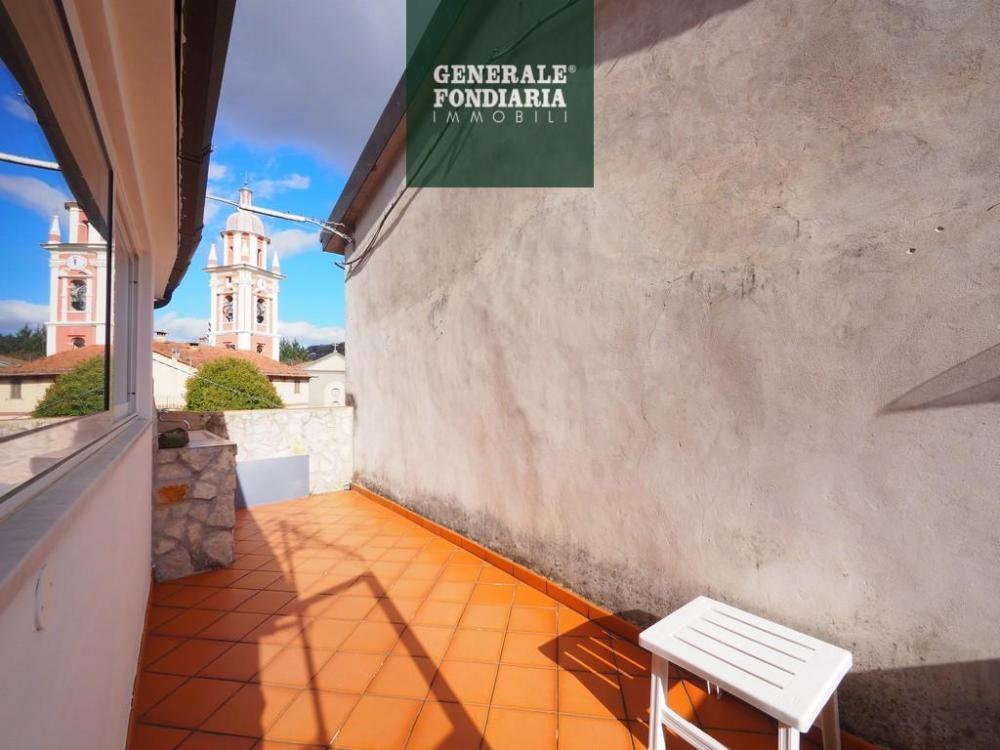 appartamento in vendita a Follo in zona Bastremoli