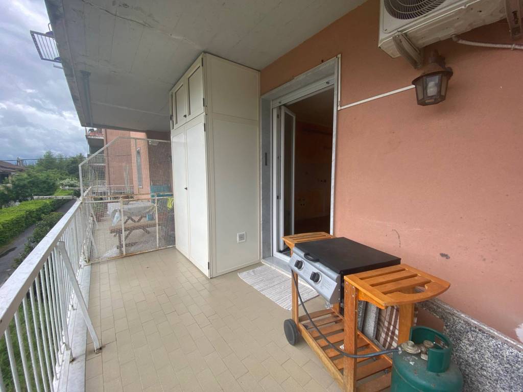 appartamento in vendita a Follo in zona Piano di Follo