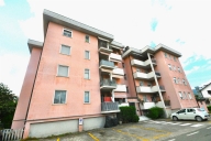 appartamento in vendita a Follo