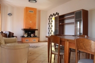 appartamento in vendita a Follo in zona Follo Alto