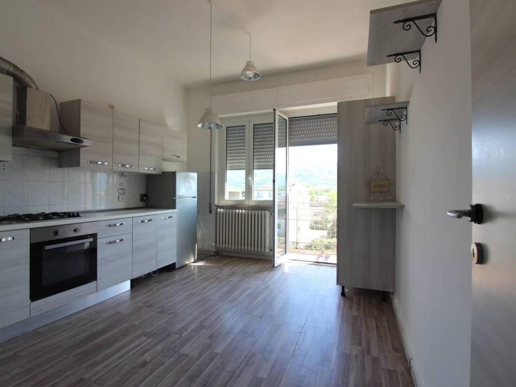 appartamento in vendita a Follo in zona Piano di Follo
