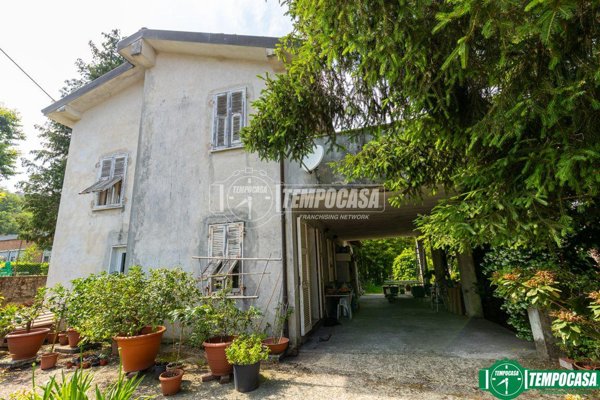 casa indipendente in vendita a Follo in zona Piano di Follo