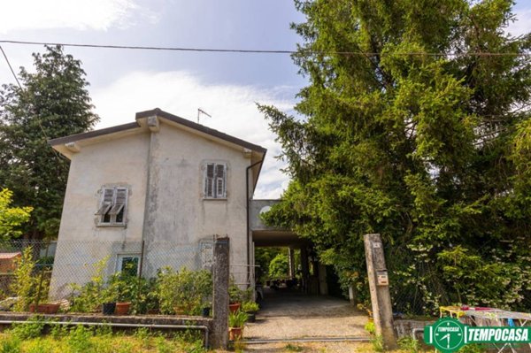 casa indipendente in vendita a Follo in zona Piano di Follo