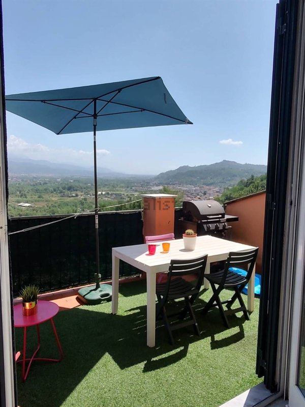 appartamento in vendita a Follo