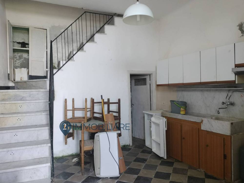 appartamento in vendita a Follo in zona Tivegna