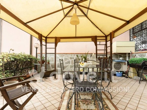 appartamento in vendita a Follo