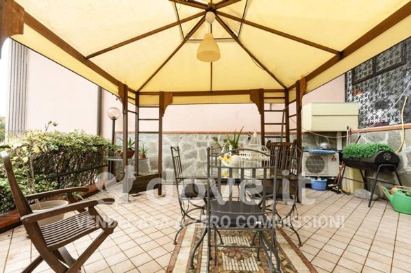 appartamento in vendita a Follo