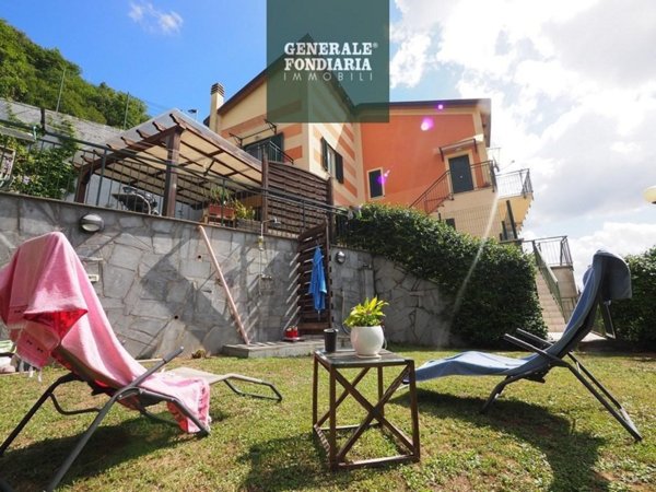 casa indipendente in vendita a Follo