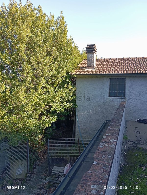 appartamento in vendita a Follo