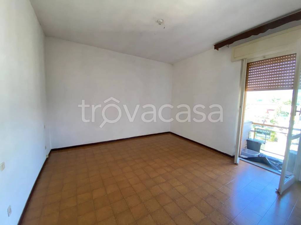 appartamento in vendita a Follo
