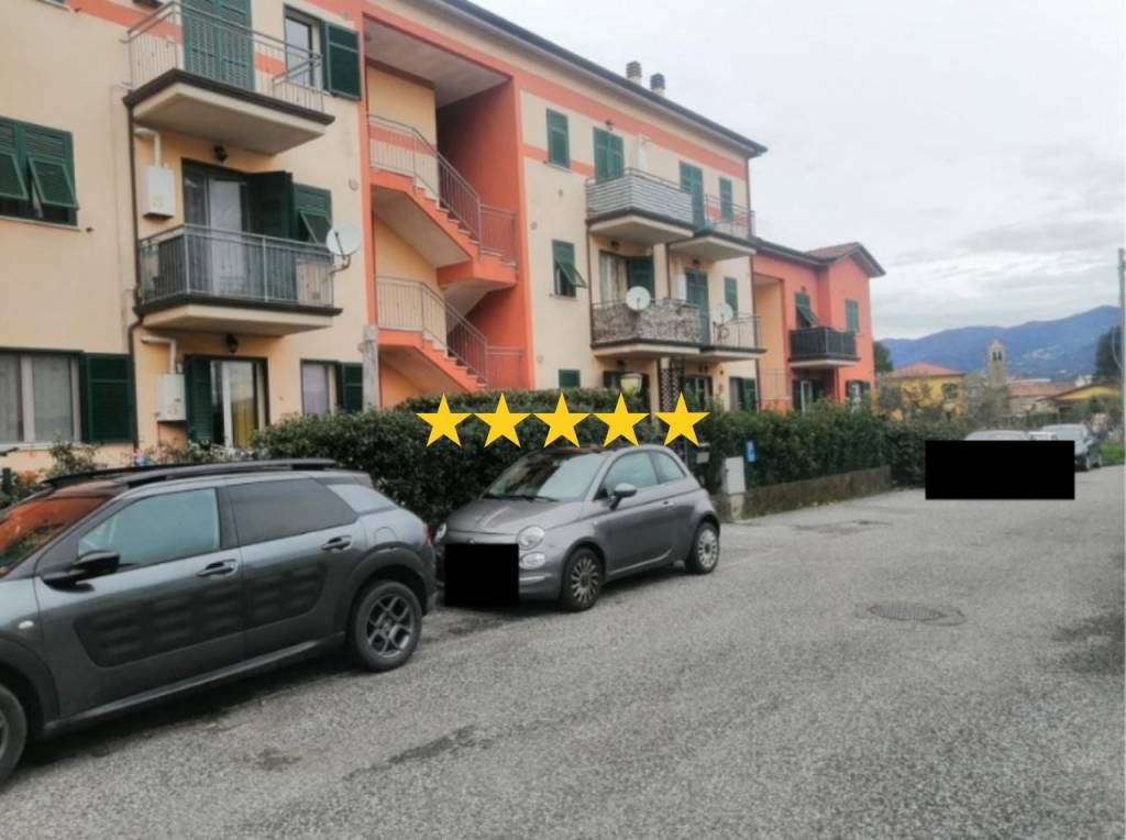 appartamento in vendita a Follo