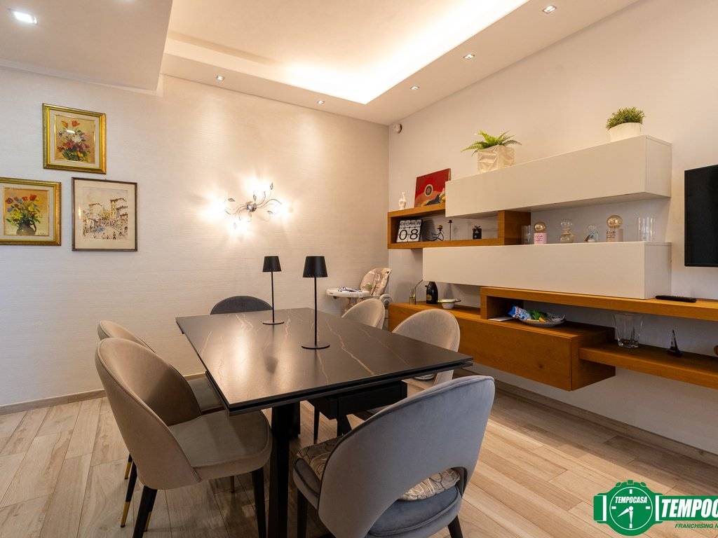 casa indipendente in vendita a Follo