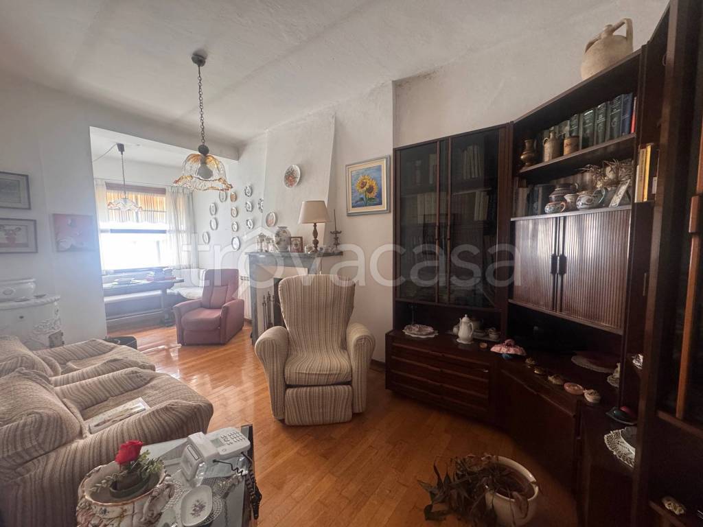 appartamento in vendita a Follo in zona Piana Battolla