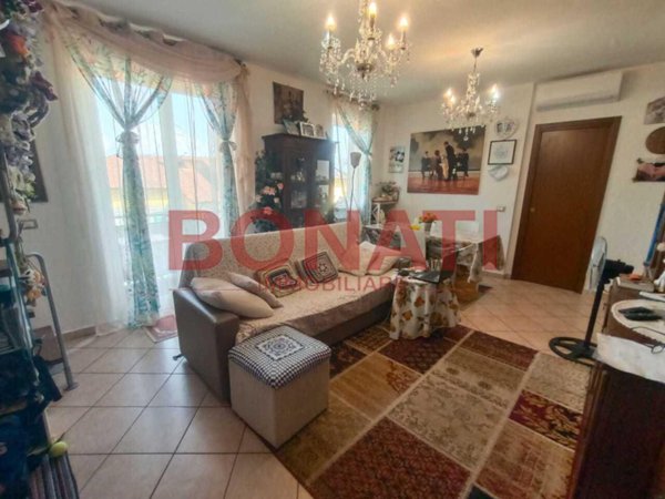 appartamento in vendita a Follo