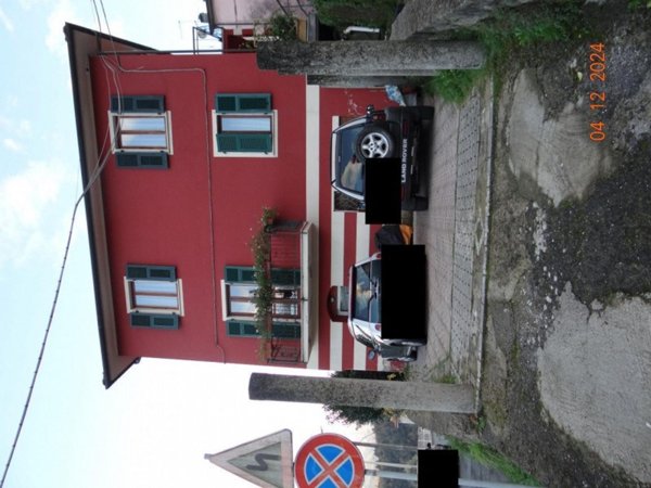 appartamento in vendita a Follo