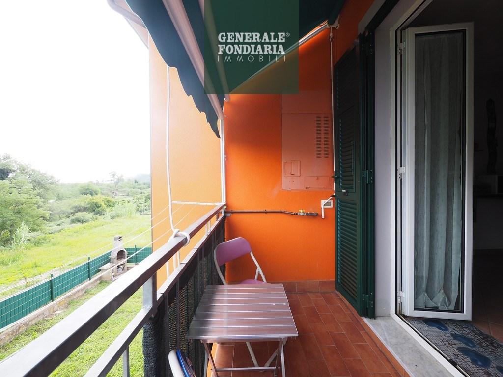 appartamento in vendita a Follo