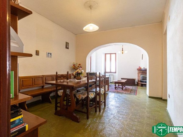 appartamento in vendita a Follo in zona Bastremoli