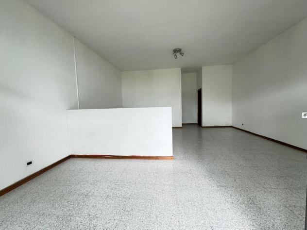 negozio in vendita a Follo