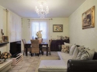 appartamento in vendita a Follo