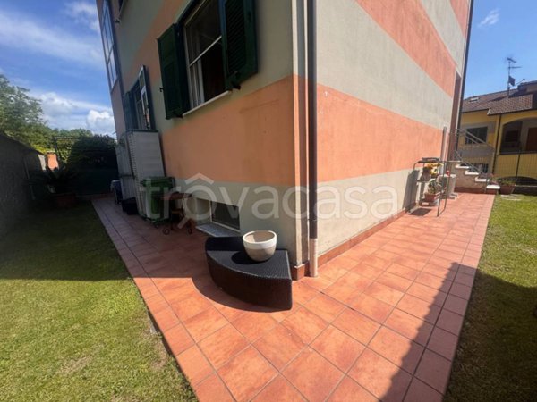 casa indipendente in vendita a Follo in zona Piano di Follo