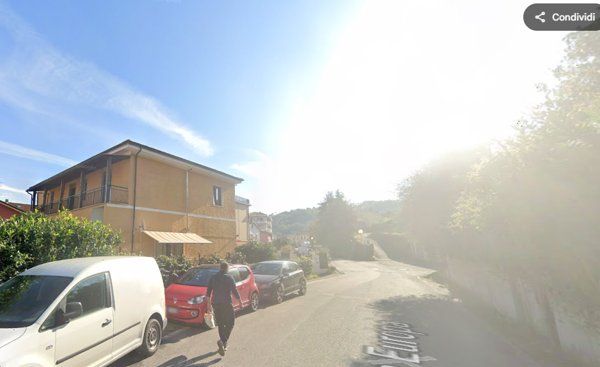 appartamento in vendita a Follo