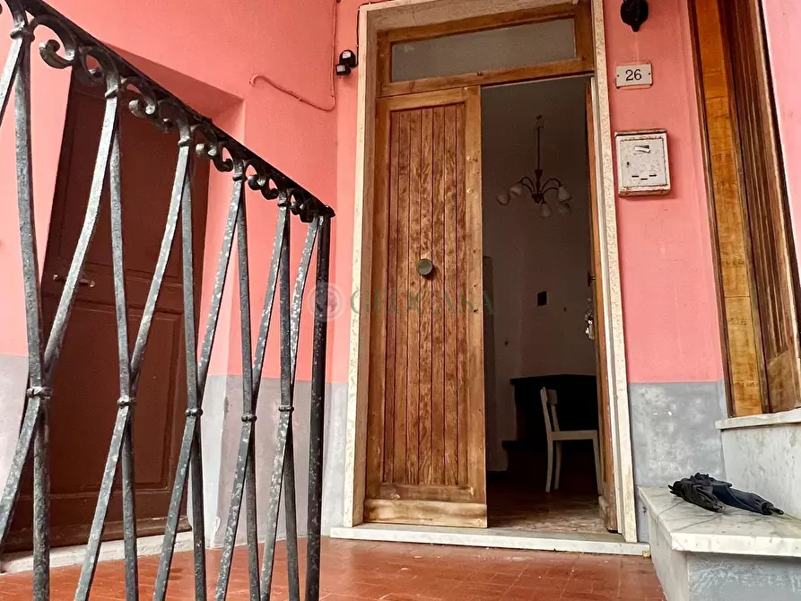 casa semindipendente in vendita a Follo in zona Tivegna
