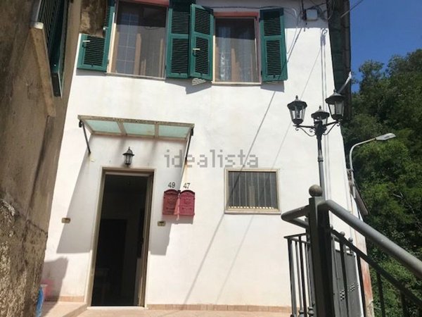 appartamento in vendita a Follo