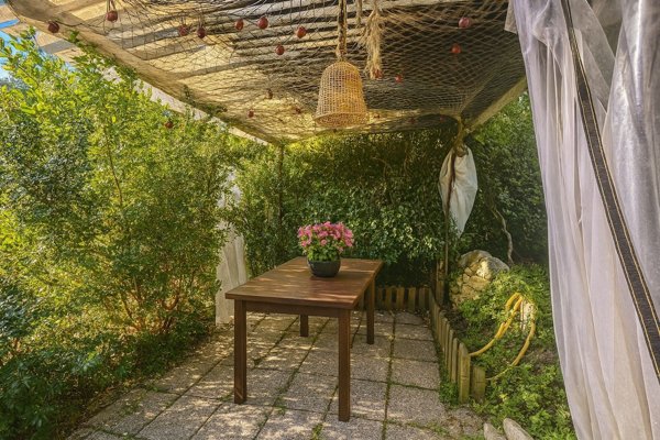 appartamento in vendita a Follo