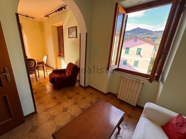 appartamento in vendita a Follo