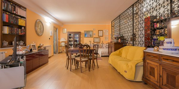 appartamento in vendita a Follo