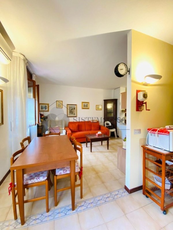 appartamento in vendita a Follo