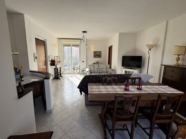 appartamento in vendita a Follo in zona Piana Battolla