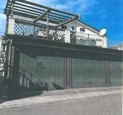 locale di sgombero in vendita a Follo