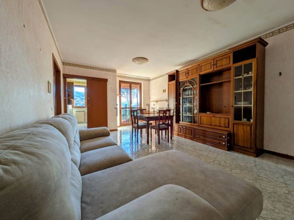 appartamento in vendita a Follo in zona Piana Battolla