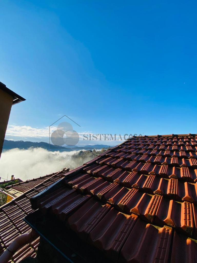 casa indipendente in vendita a Follo in zona Carnea