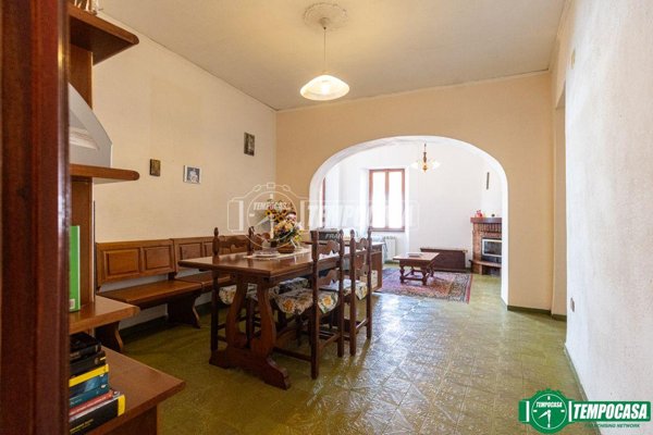 appartamento in vendita a Follo in zona Bastremoli