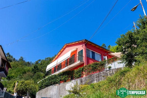 casa indipendente in vendita a Follo