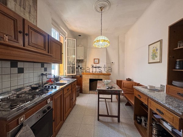 appartamento in vendita a Follo in zona Piana Battolla