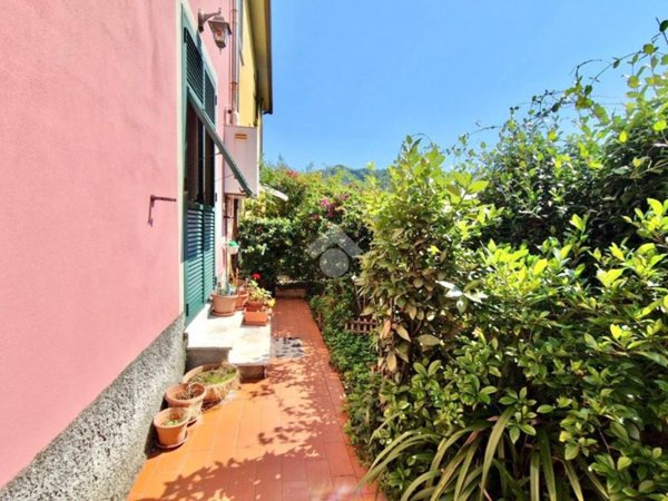 appartamento in vendita a Follo