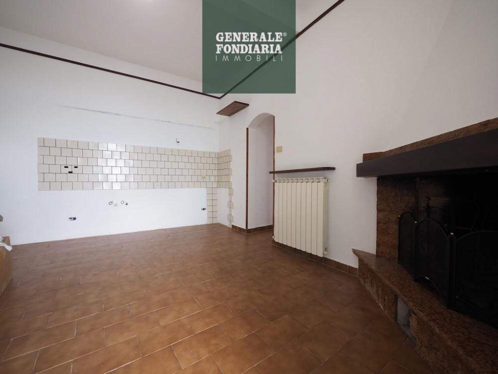 casa indipendente in vendita a Follo in zona Tivegna