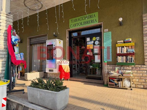 negozio in vendita a Follo