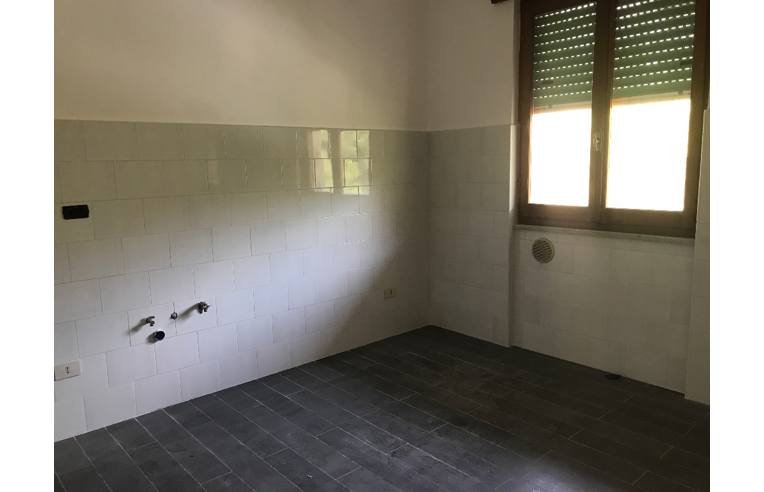 casa indipendente in vendita a Follo in zona Valdurasca