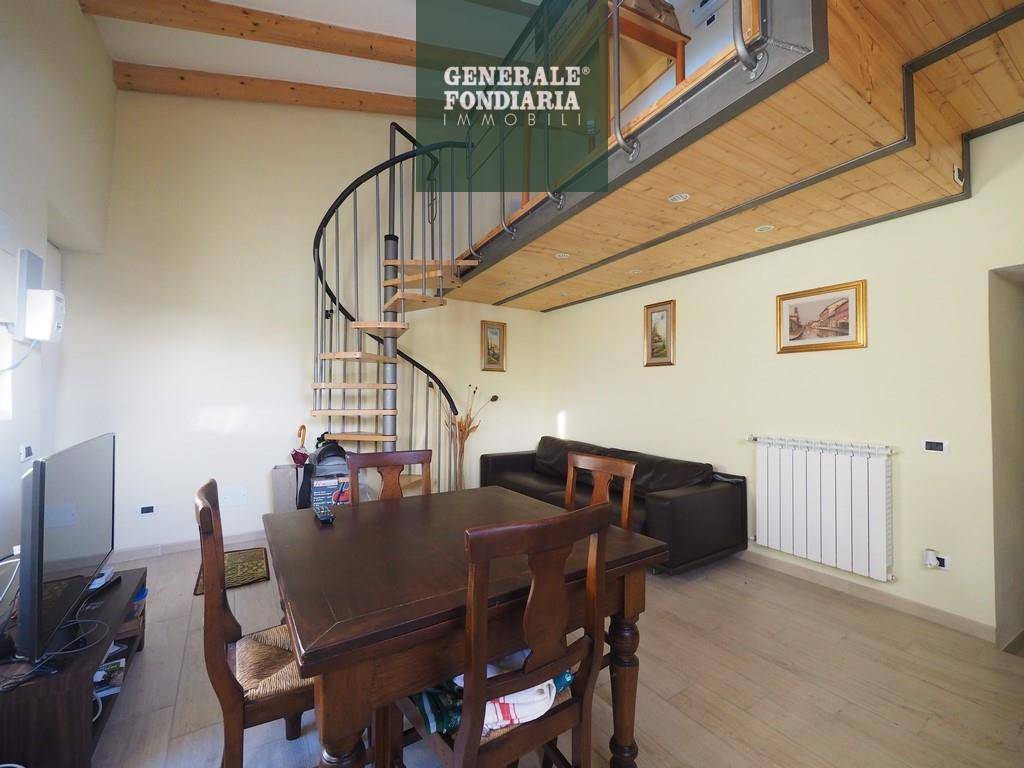 appartamento in vendita a Follo in zona Bastremoli