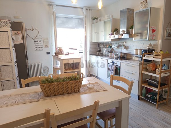 appartamento in vendita a Follo