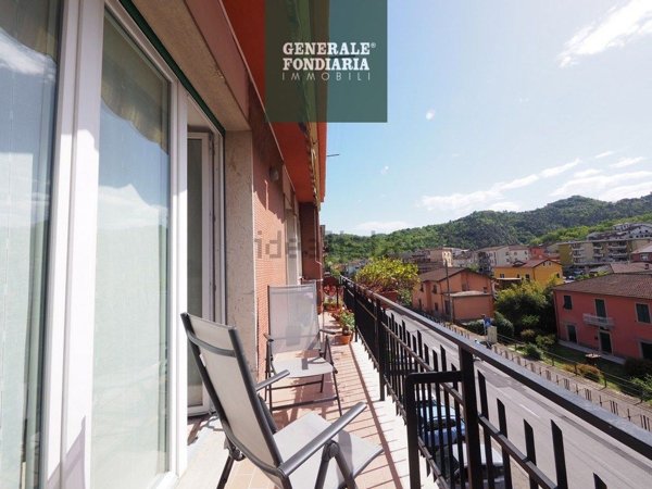 appartamento in vendita a Follo