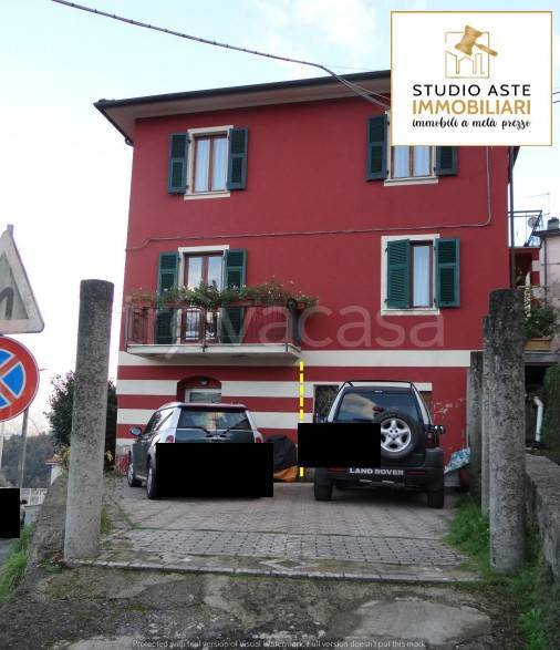 casa indipendente in vendita a Follo in zona Bastremoli