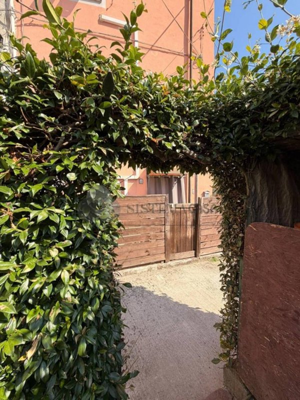 casa indipendente in vendita a Follo in zona Piano di Follo