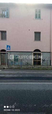 appartamento in vendita a Follo