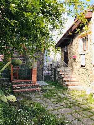 casa indipendente in vendita a Follo in zona Piano di Follo