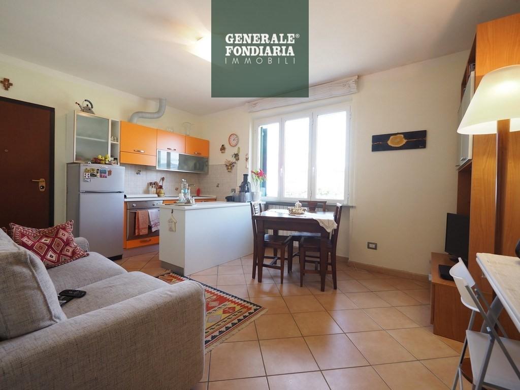 appartamento in vendita a Follo